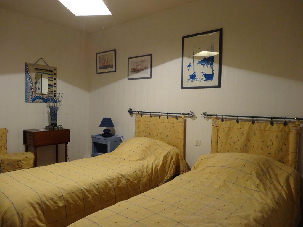 Bed and Breakfast Maison Artigouha à Loubieng Chambre photo