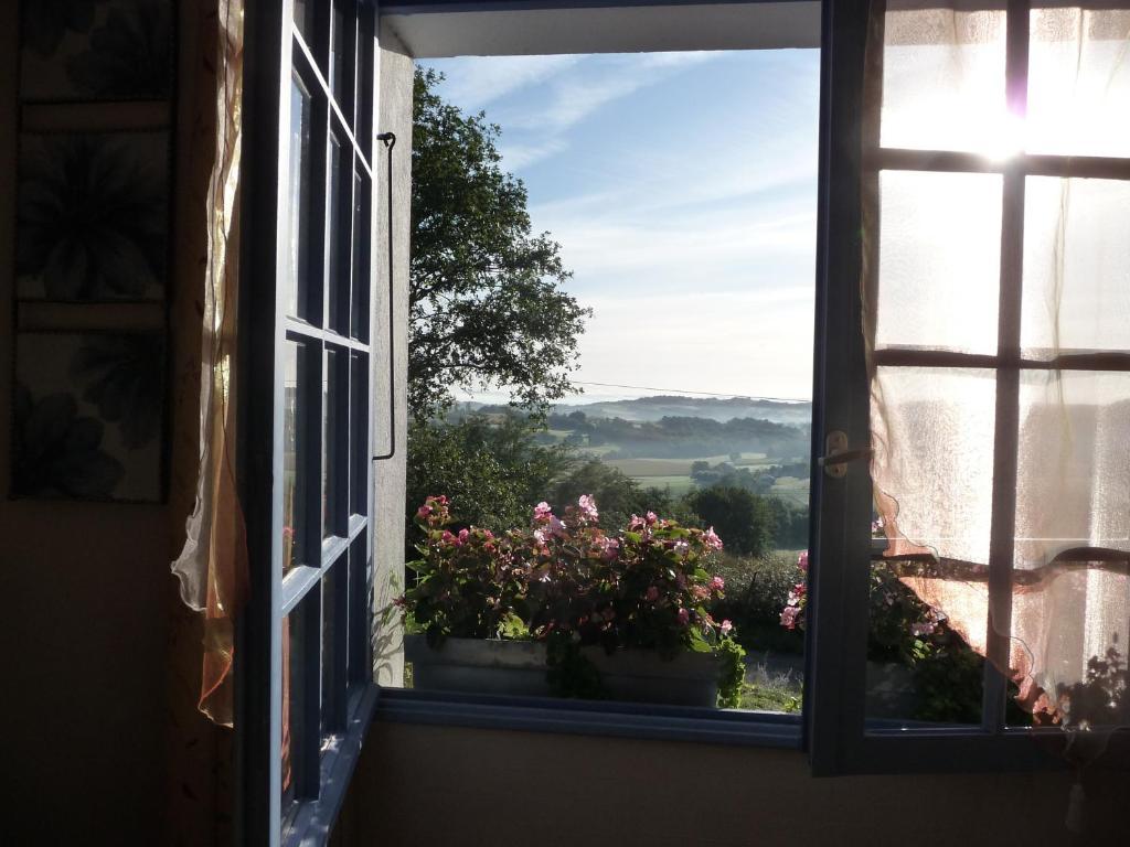Bed and Breakfast Maison Artigouha à Loubieng Extérieur photo