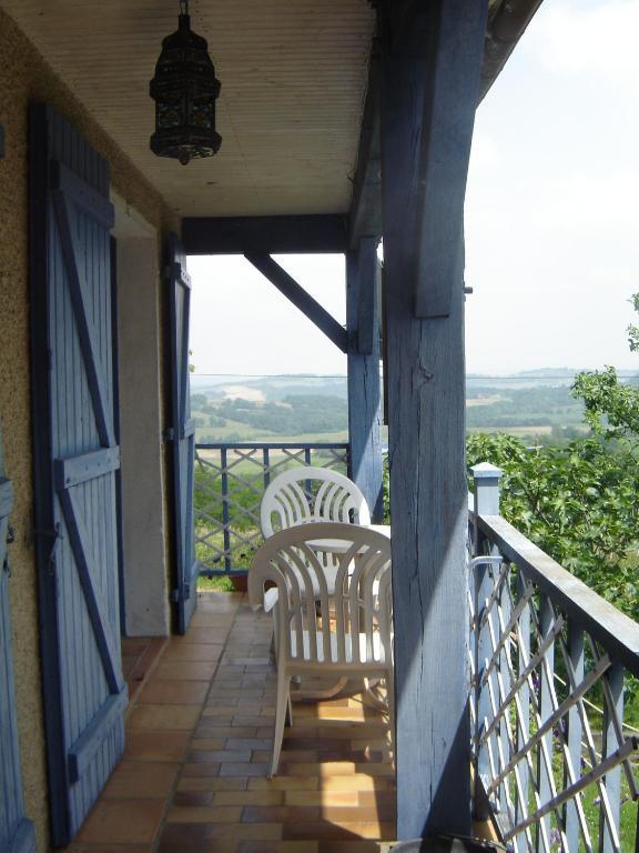 Bed and Breakfast Maison Artigouha à Loubieng Chambre photo